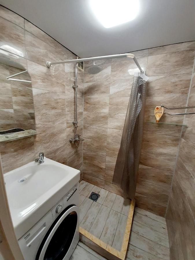2 Комнаты В Центре Солнечная Галлерея,Мэтро,Сильпо,Кб75 Тысячка Krywyj Rih Exterior foto